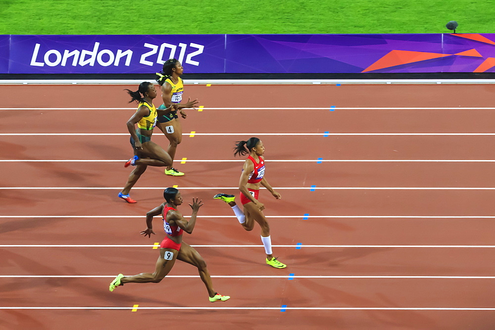 Allyson Felix, United States, powers to victory, Women's 200m final, Stadium, London 2012, Olympic Games, London, England, United Kingdom, Europe