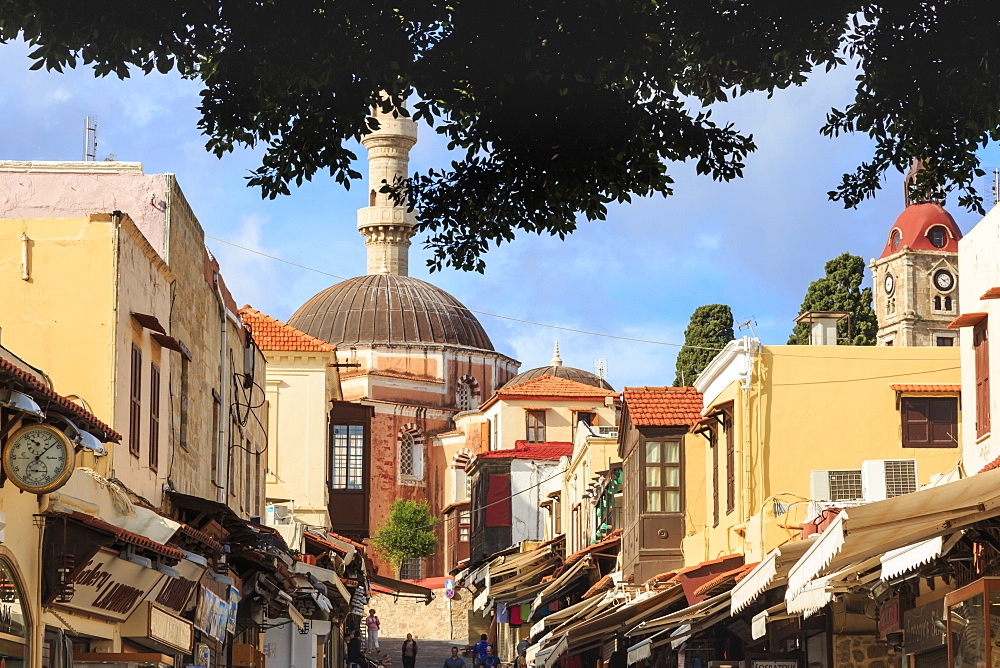 Socrates Street with Suleymaniye Mosque, Medieval Rhodes Town, UNESCO World Heritage Site, Rhodes, Dodecanese Islands, Greek Islands, Greece, Europe