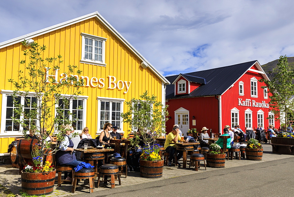 Busy, colourful cafes, Siglufjordur, (Siglufjorour), stunning Summer weather, northernmost town of the mainland, North Iceland, Europe