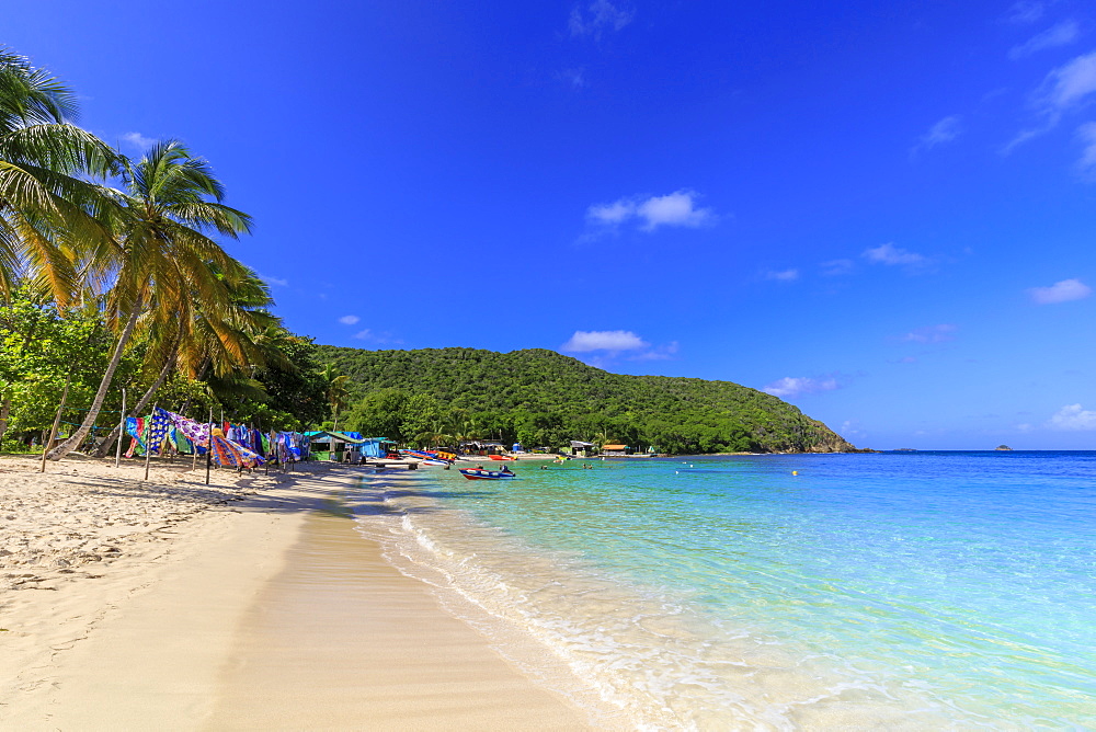 Saltwhistle Bay, beautiful white sand beach, turquoise sea, palm trees, Mayreau, Grenadines, St. Vincent and The Grenadines, Windward Islands, West Indies, Caribbean, Central America