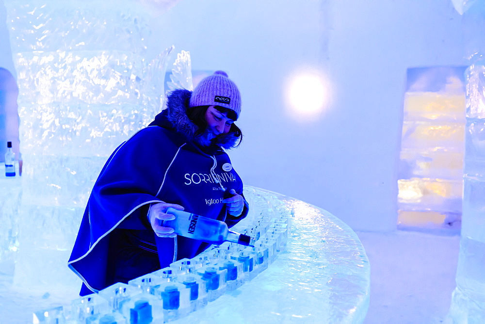 Sorrisniva Igloo Hotel, snow or ice hotel, striking sculpture, ice bar, Alta, Finnmark, Arctic Circle, North Norway, Scandinavia, Europe