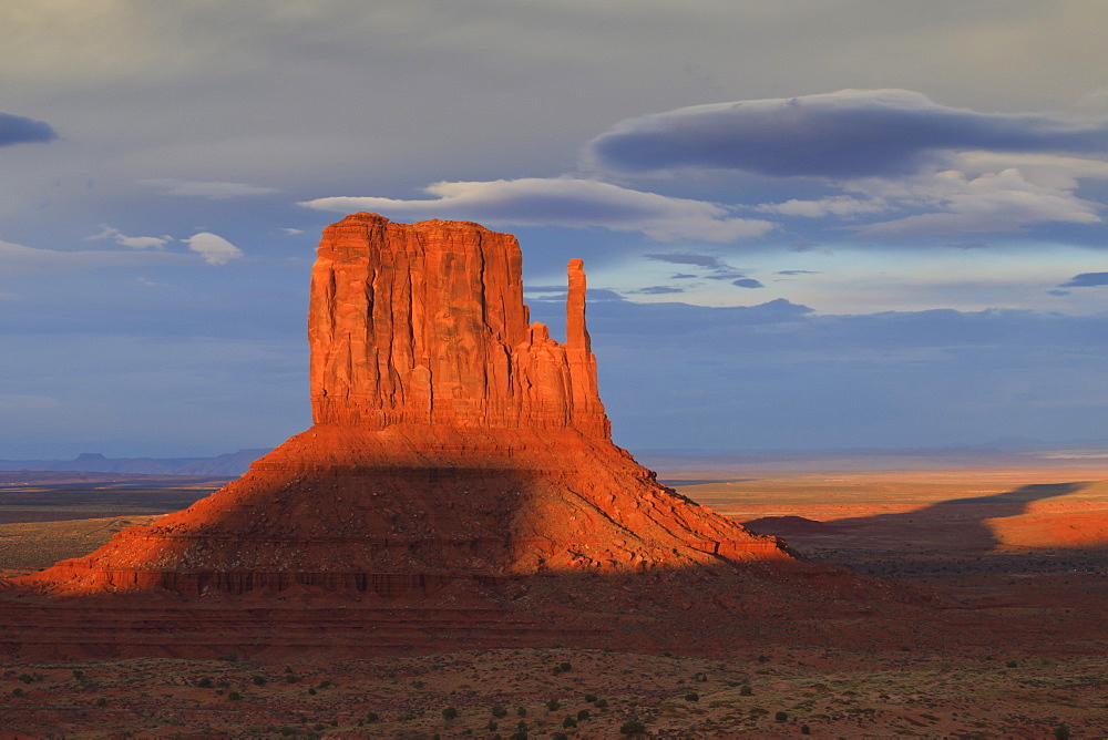 One of the Mittens at dusk casts a long shadow, Monument Valley Navajo Tribal Park, Utah and Arizona border, United States of America, North America 