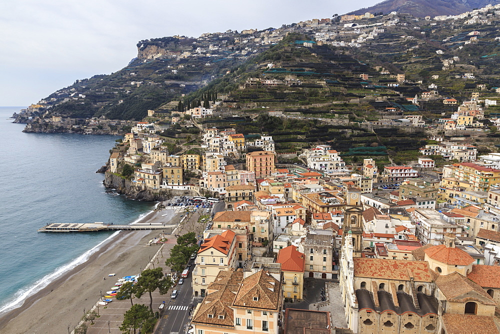 Minori, beach, town, cathedral and terraced hillsides with view to Ravello, elevated view, Costiera Amalfitana (Amalfi Coast), UNESCO World Heritage Site, Campania, Italy, Europe