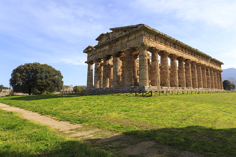 Temple of Neptune, 450 BC, largest and best preserved Greek temple at Paestum, UNESCO World Heritage Site, Campania, Italy, Europe