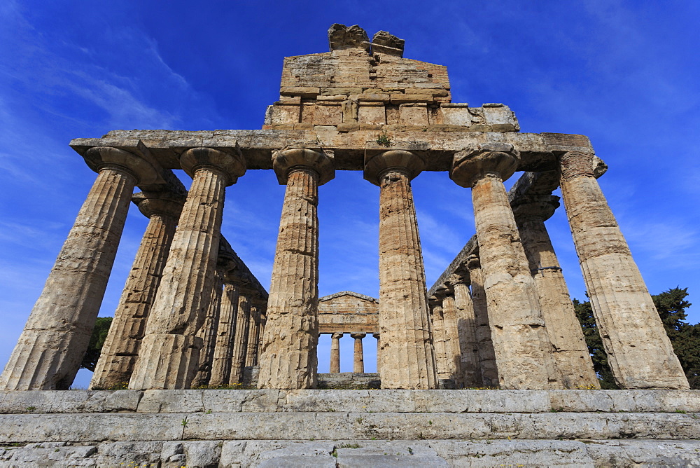 Temple of Athena (Temple of Ceres), Paestum, Greek ruins, UNESCO World Heritage Site, Campania, Italy, Europe