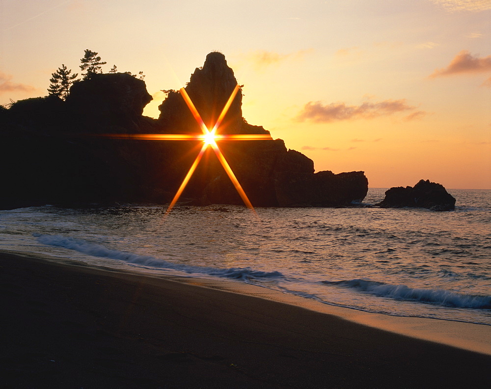 Mado Rock, Ishikawa, Japan