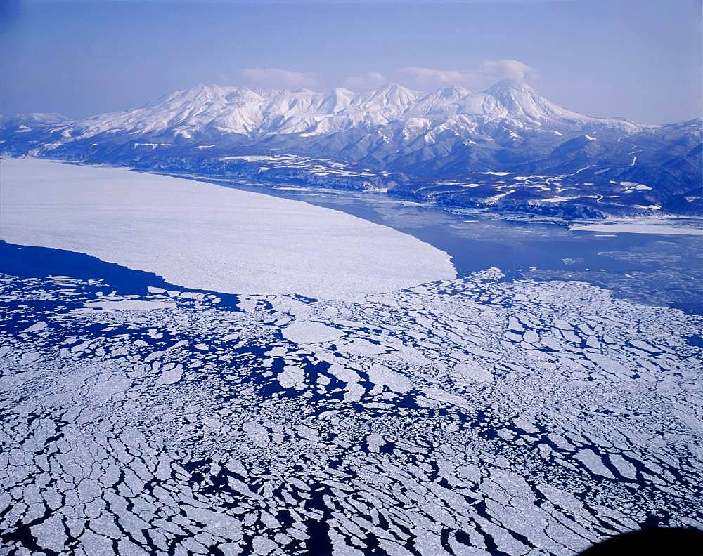 Shiretoko Mountain Range, Hokkaido, Japan