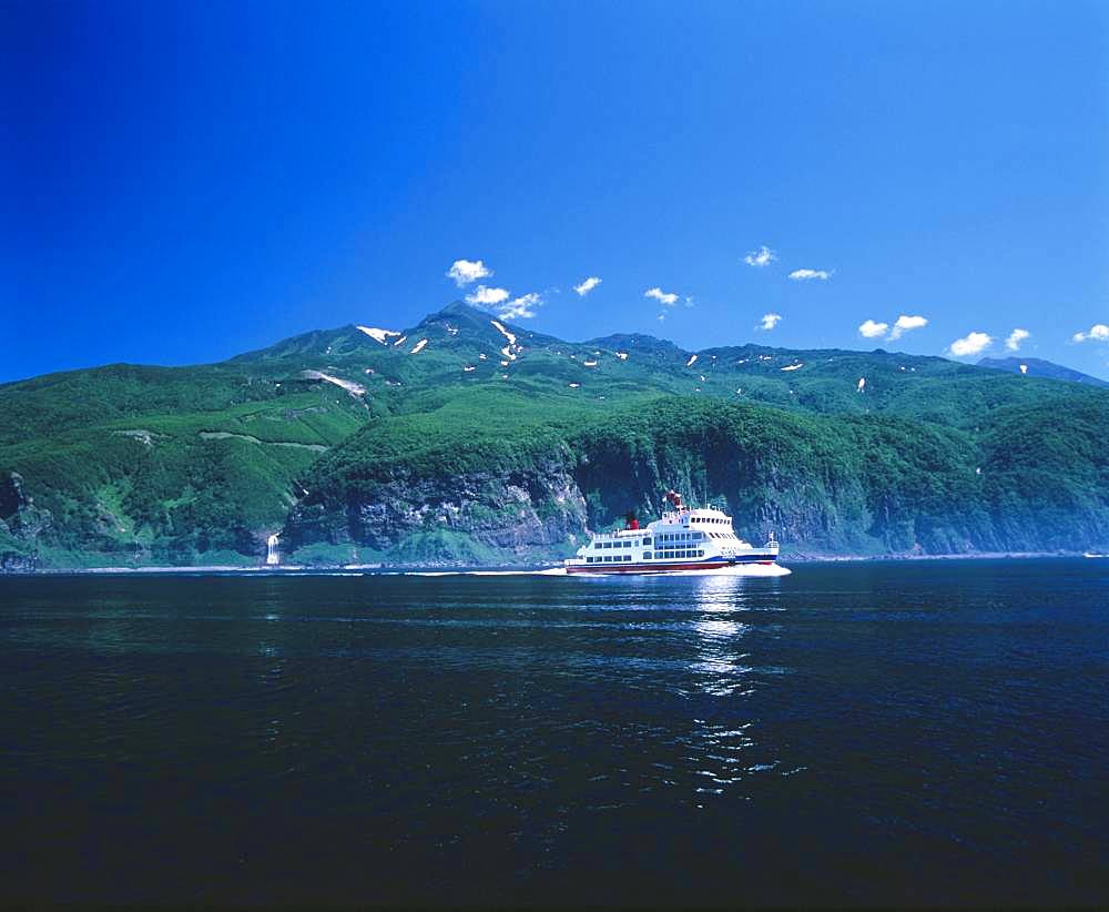 Sightseeing Ferry, Shiretoko Mountain Range, Hokkaido, Japan