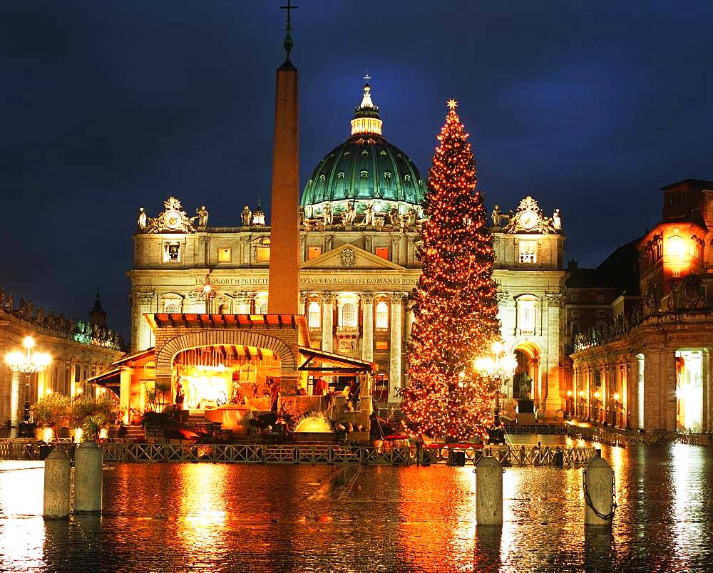 Saint Peter'S Square, Italy