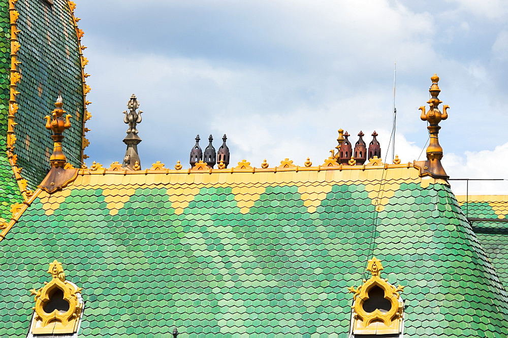 Hungarian art nouveau architecture by vñdv?n Lechner ‚Äì the colourful pyrogranite roof of the former post office bank, Budapest, Hungary (detail)