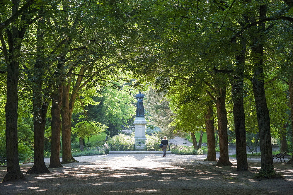 A statue donated by the village people after Sisi's death in 1898 in the palace park, GÃ¶dÃ¶llÃ¶, Hungary