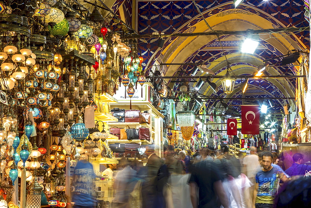 Large bazaar, Istanbul, Turkey