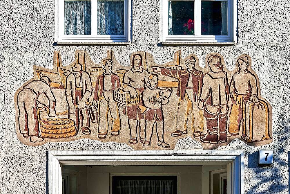 Sgraffito art in Rostock: 'Szenen aus dem Arbeitsleben' (Scenes from working life) by Heinz Becker approx. 1957