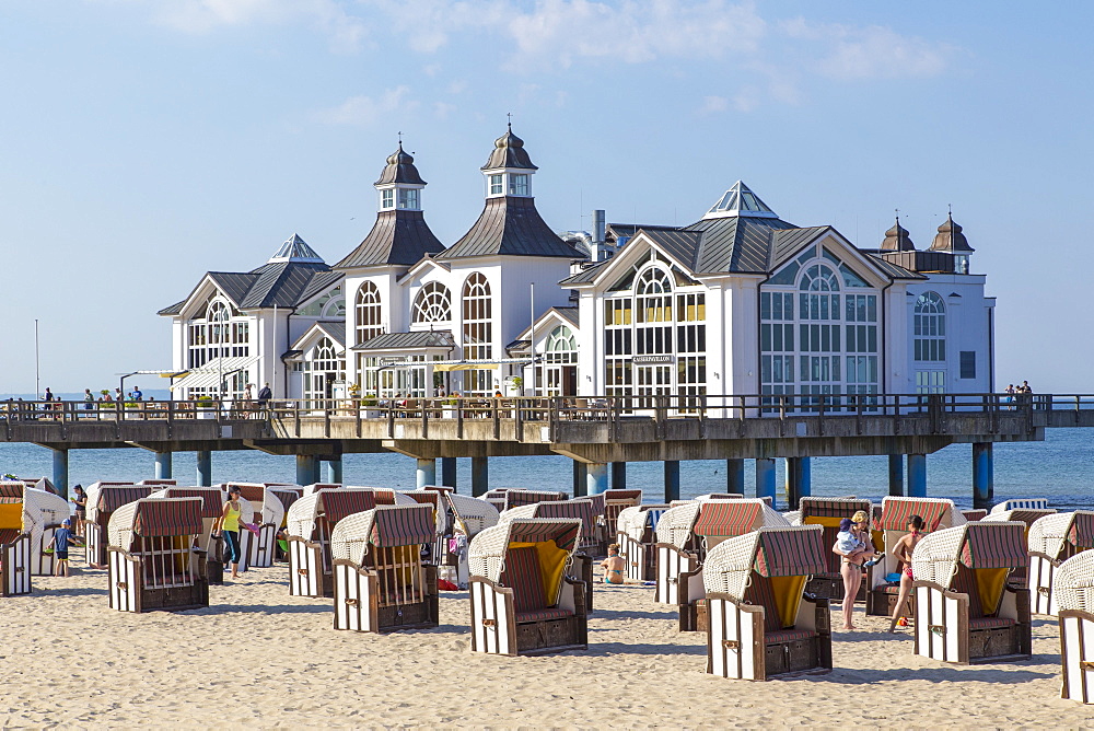Beach chairs near the 'Kaiserpavillon' restaurant on the Sellin pier, Sellin, Rügen, Baltic Sea