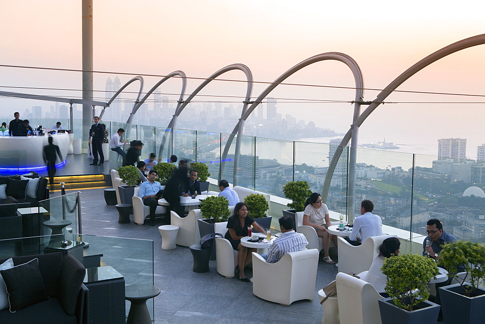 Aer, the rooftop restaurant and bar at the Four Seasons Hotel, Mumbai, Maharashtra, India, Asia