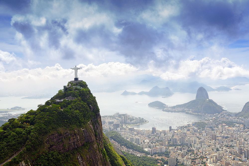 Rio de Janeiro landscape showing Corcovado, the Christ and the Sugar Loaf, UNESCO World Heritage Site, Rio de Janeiro, Brazil, South America