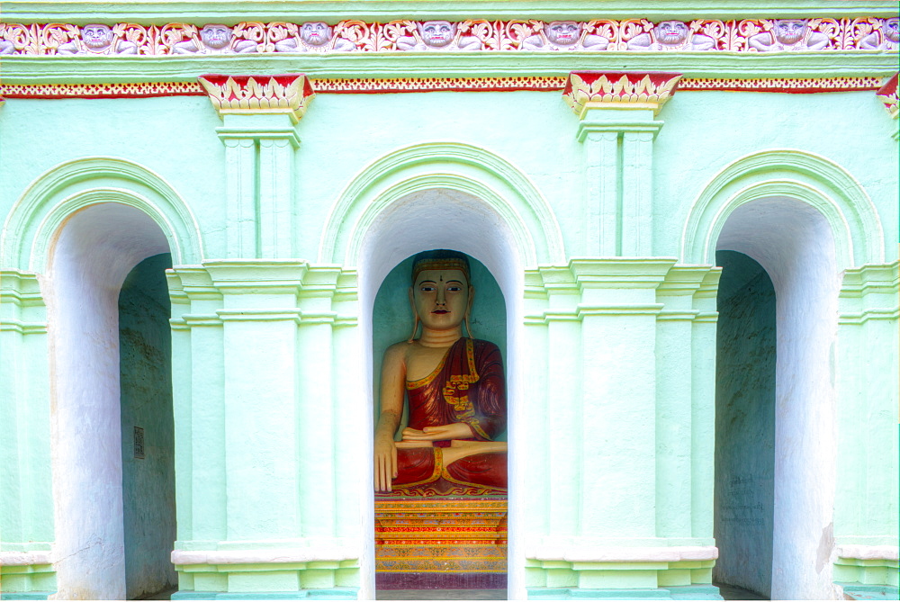 Buddha inside a cave temples on Shwe Ba Hill on the west bank of Chindwin River near Pho Win Hill, Monywa, Sagaing, Myanmar (Burma), Southeast Asia