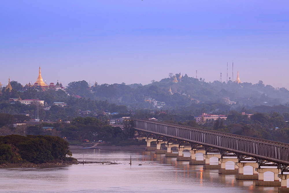 Views over the Thanlwin (Salween) river and Mawlamyine bridge and town, Mawlamyine, Mon, Myanmar (Burma), Southeast Asia