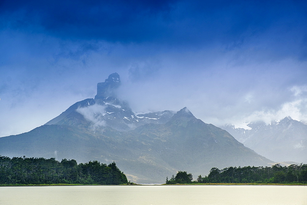 The Magellan Straits and Darwin Mountain range, Alberto de Agostini National Park, Tierra del Fuego, Chilean Patagonia, Chile, South America