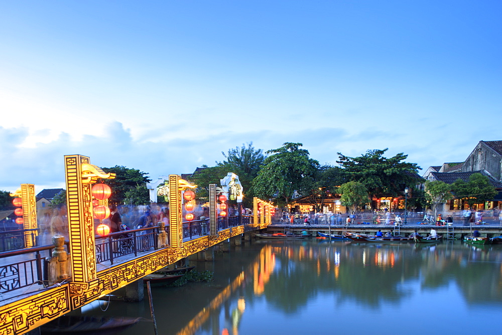 The Lantern Bridge over the Thu Bon River in the historic centre, Hoi An, UNESCO World Heritage Site, Vietnam, Indochina, Southeast Asia, Asia