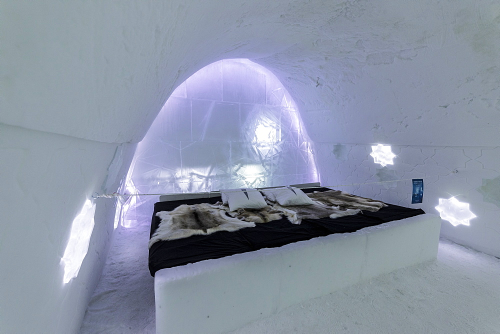 Art suite, Ice Hotel, Jukkasjarvi, Kiruna, Norrbotten County, Lapland, Sweden, Scandinavia, Europe