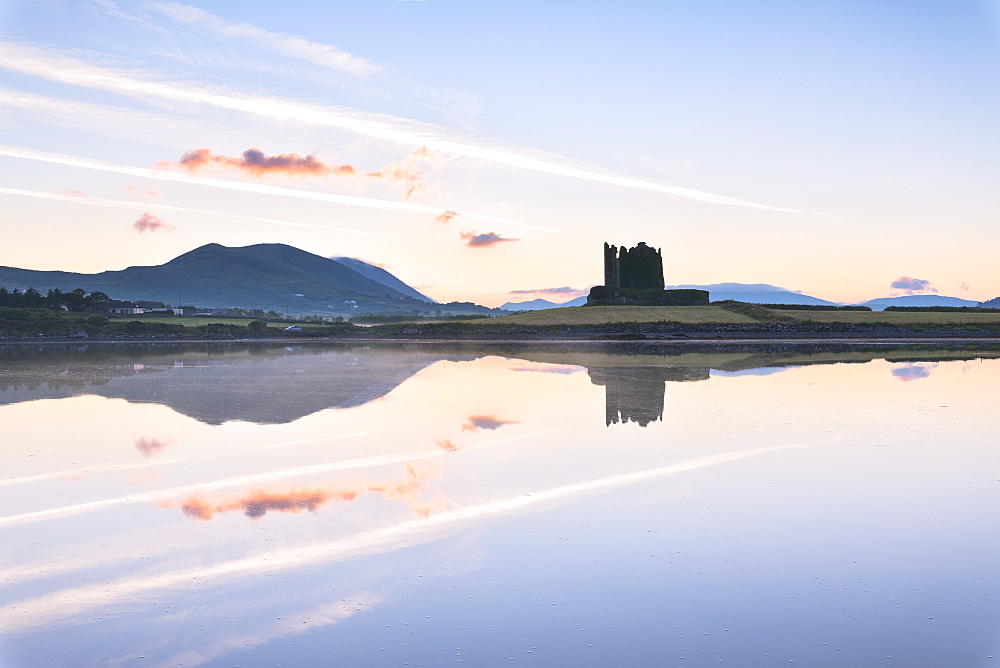 Ballycarbery Castle by the sea, Cahersiveen, County Kerry, Munster, Republic of Ireland, Europe