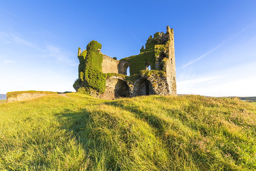 Ballycarbery Castle, Cahersiveen, County Kerry, Munster, Republic of Ireland, Europe