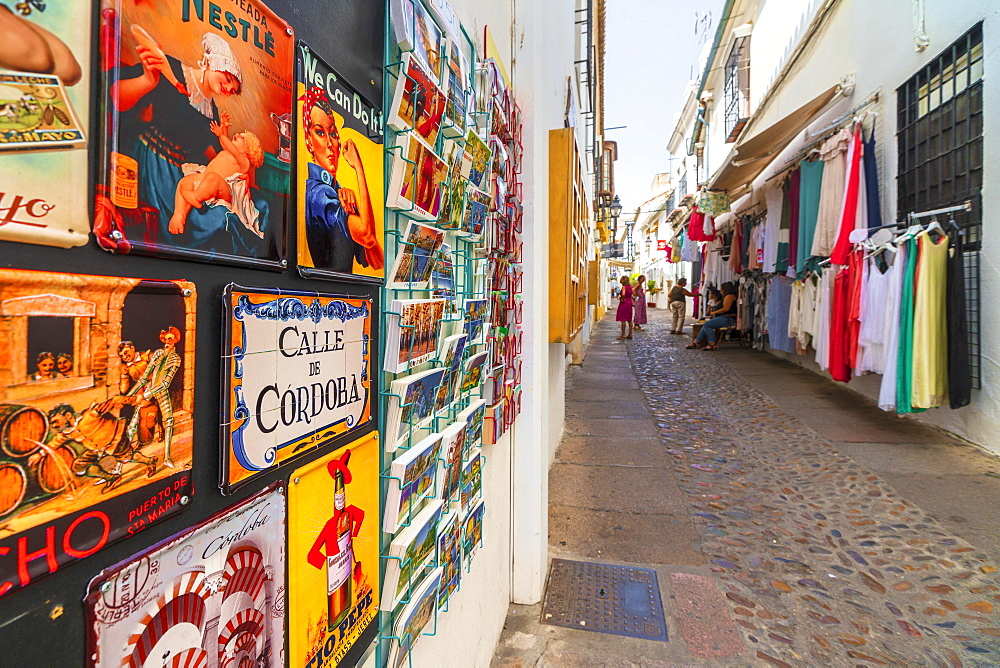 Colorful ceramics and shops in the alleys of the old town, Cordoba, Andalusia, Spain, Europe