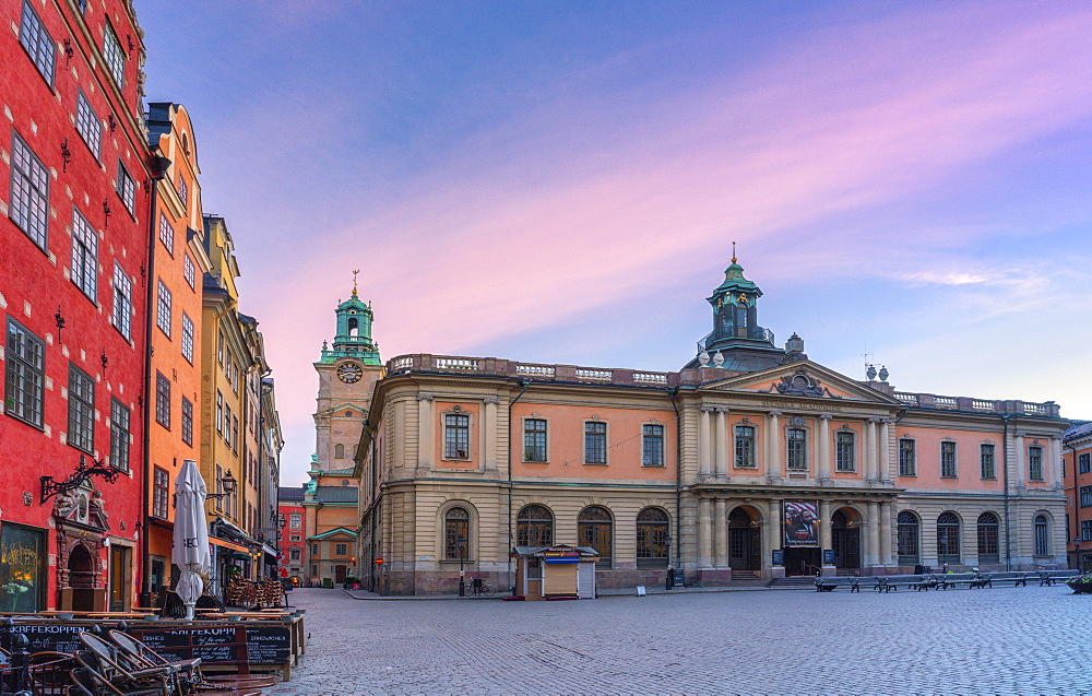 Sunrise over the Stock Exchange Building, today's Nobel Museum, Stortorget Square, Gamla Stan, Stockholm, Sweden, Scandinavia, Europe