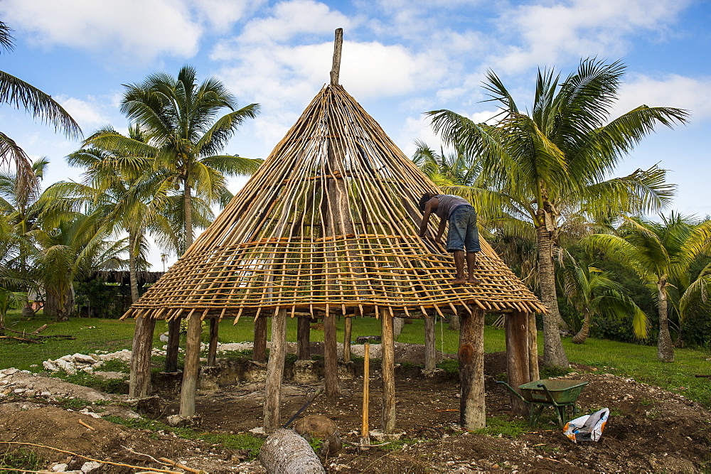 Construction of a traditional house, Ouvea, Loyalty Islands, New Caledonia, Pacific