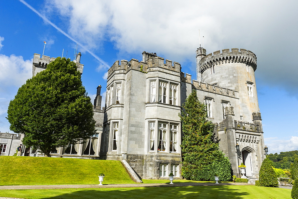 Dromoland Castle, County Clare, Munster, Republic of Ireland, Europe