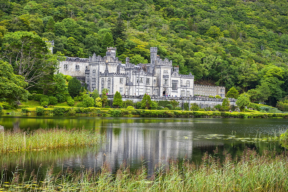 Kylemore Abbey on the Pollacapall Lough, Connemara National Park, County Galway, Connacht, Republic of Ireland, Europe