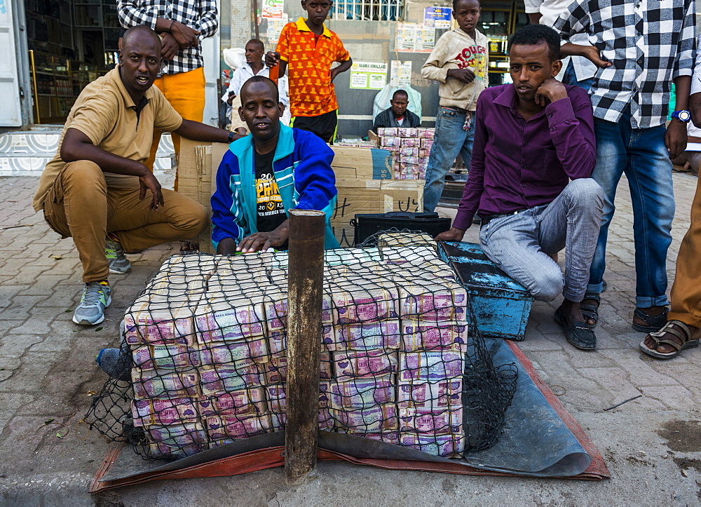 Money changer in the market of Hargeisa, Somaliland, Somalia, Africa