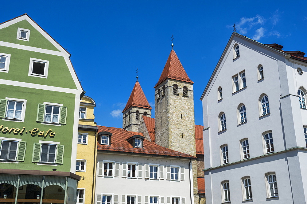 Medieval patrician houses and towers in Regensburg, UNESCO World Heritage Site, Bavaria, Germany, Europe