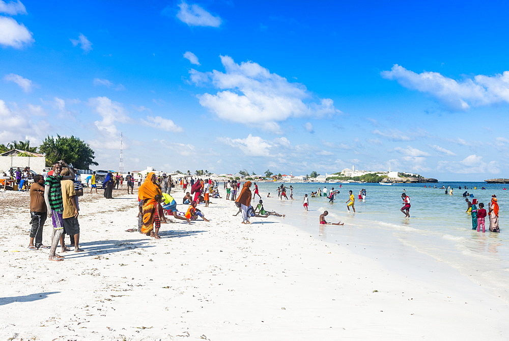 Busy beach filled with locals, Jazeera beach, Somalia, Africa