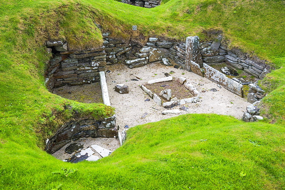 The stone built Neolithic settlement of Skara Brae, UNESCO World Heritage Site, Orkney Islands, Scotland, United Kingdom, Europe