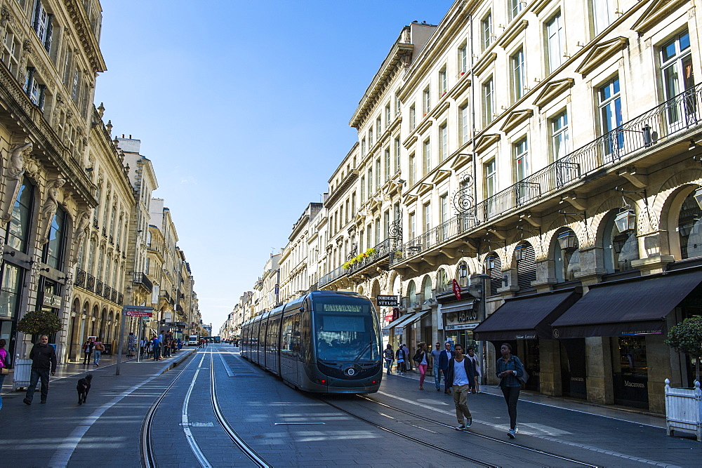 Tram rolling through the historic quarter of Bordeaux, Aquitaine, France, Europe