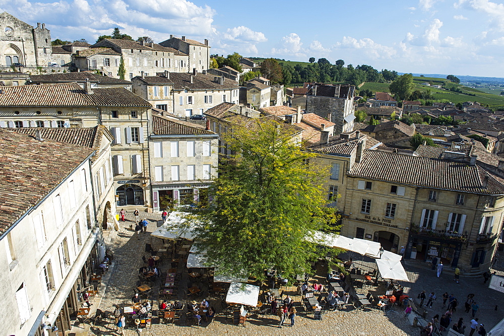 View over the UNESCO World Heritage Site, St. Emilion, Gironde, Aquitaine, France, Europe