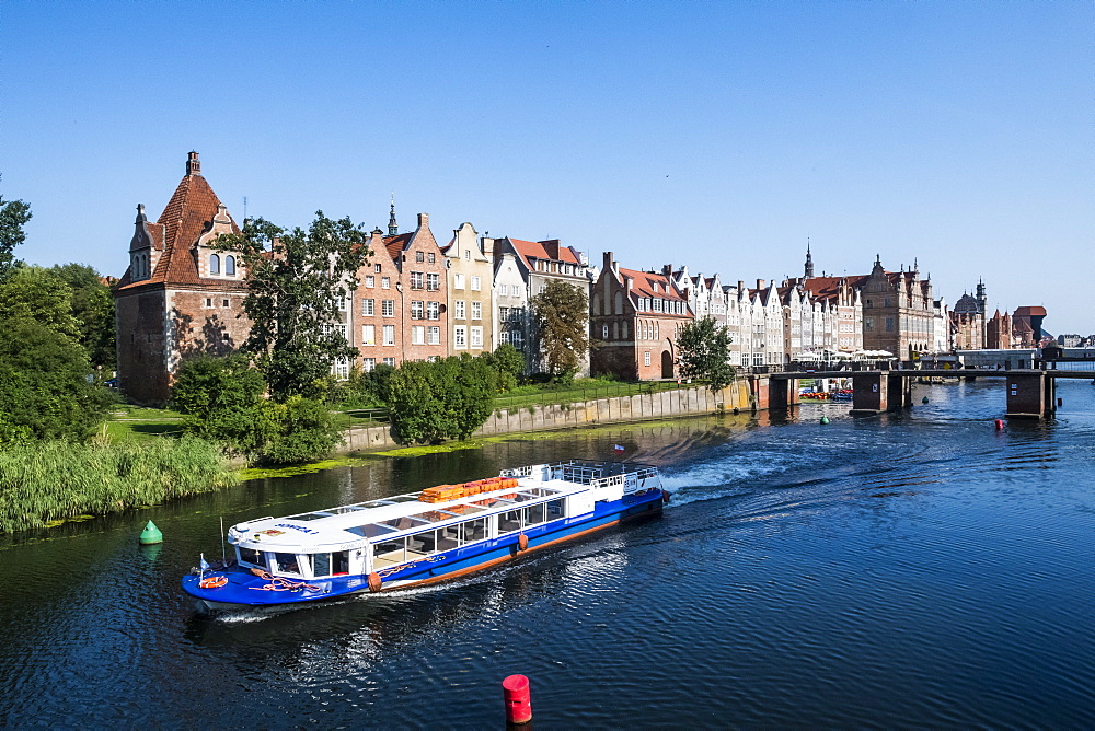 Hanseatic League houses on the Motlawa River, Gdansk, Poland, Europe