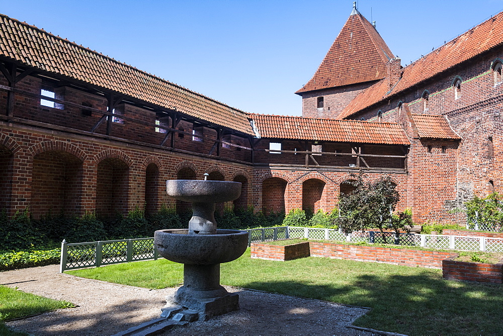 Outer yard, Malbork Castle, UNESCO World Heritage Site, Malbork, Poland, Europe