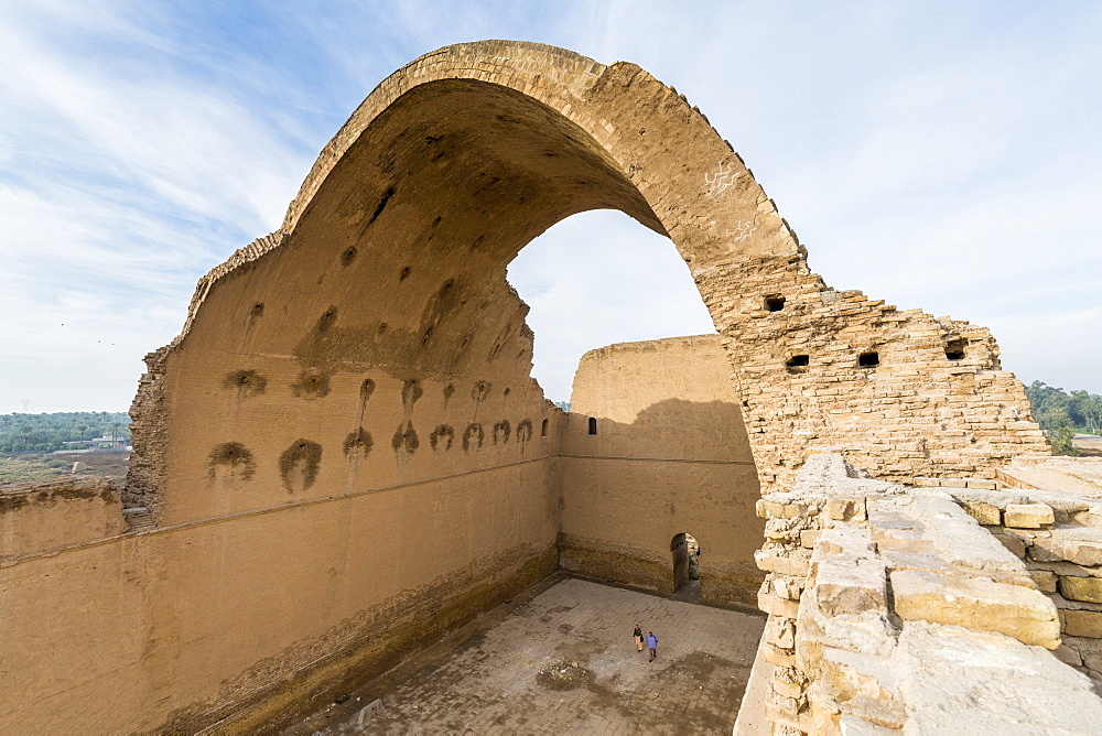 The ancient city of Ctesiphon with largest brick arch in the world, Ctesiphon, Iraq, Middle East