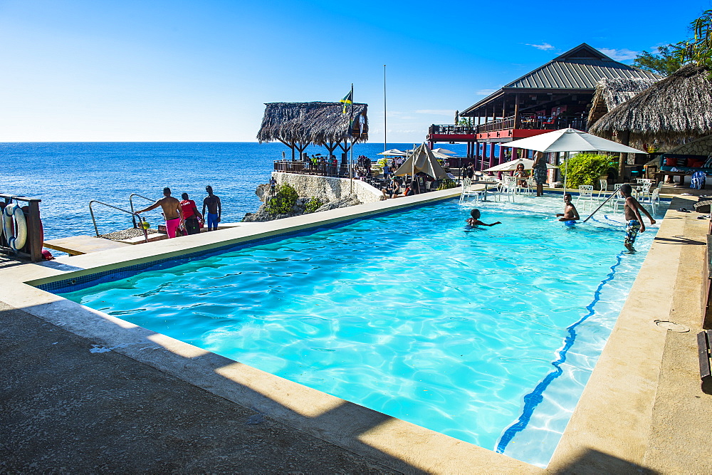 Swimming pool in Ricks Cafe, Negril, Jamaica, West Indies, Caribbean, Central America