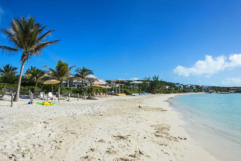 White sand and turquoise water at Sapodilla beach, Providenciales, Turks and Caicos, Caribbean, Central America