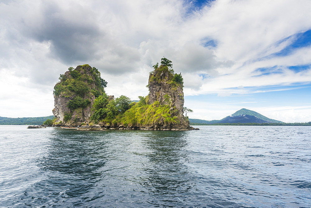 The Beehives (Dawapia Rocks) in Simpson Harbour, Rabaul, East New Britain, Papua New Guinea, Pacific