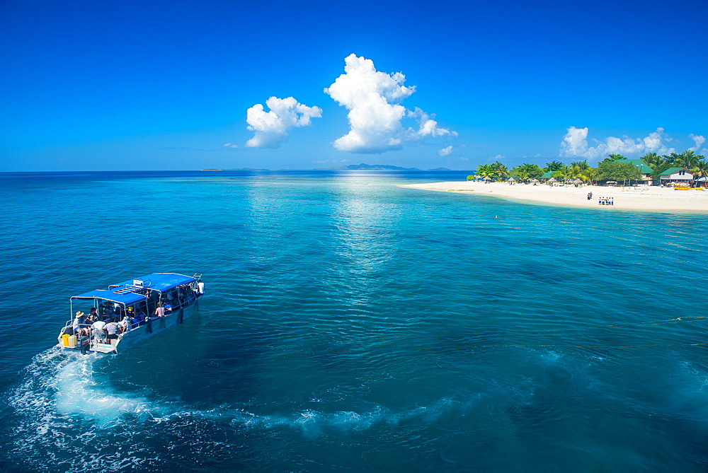 Beautiful South Sea island, Mamanuca Islands, Fiji, South Pacific