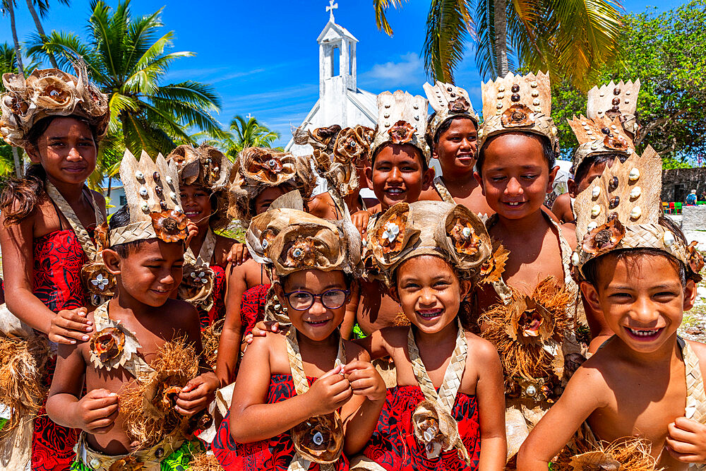 Young boys in traditional dress, Amaru, Tuamotu Islands, French Polynesia, South Pacific, Pacific