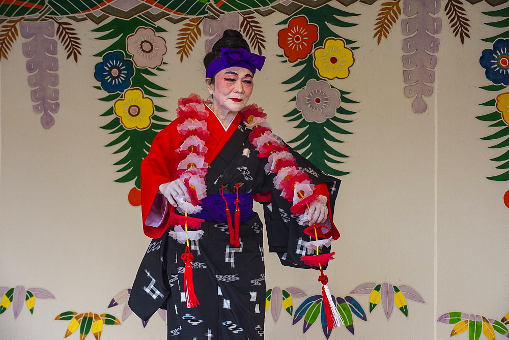 Traditional dressed dancer, Shuri Castle, UNESCO World Heritage Site, Naha, Okinawa, Japan, Asia