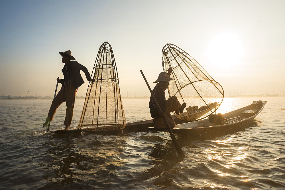 Fishermen, Inle Lake, Shan State, Myanmar (Burma), Asia