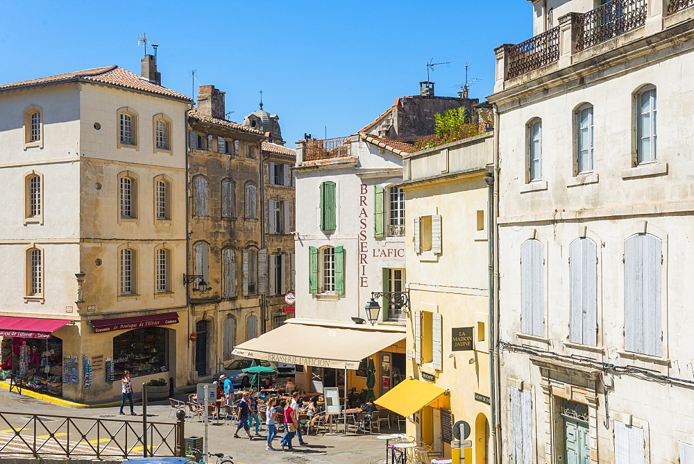 Cafe in Arles, Bouches du Rhone, Provence, Provence-Alpes-Cote d'Azur, France, Europe