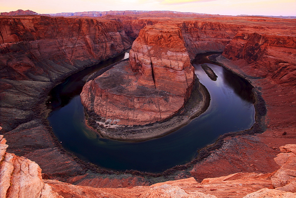 Horseshoe bend, colorado river, glen canyon national recreation area, page, arizona, usa, north america